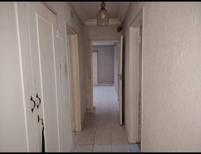 8 BEDROOM HOUSE FOR SALE IN LENASIA EXT 9